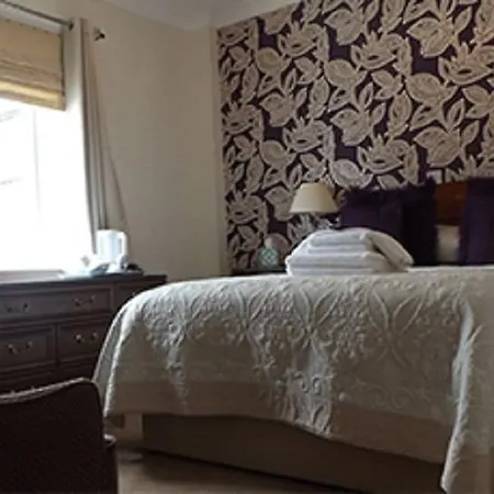 Sunningdale Otel 4*